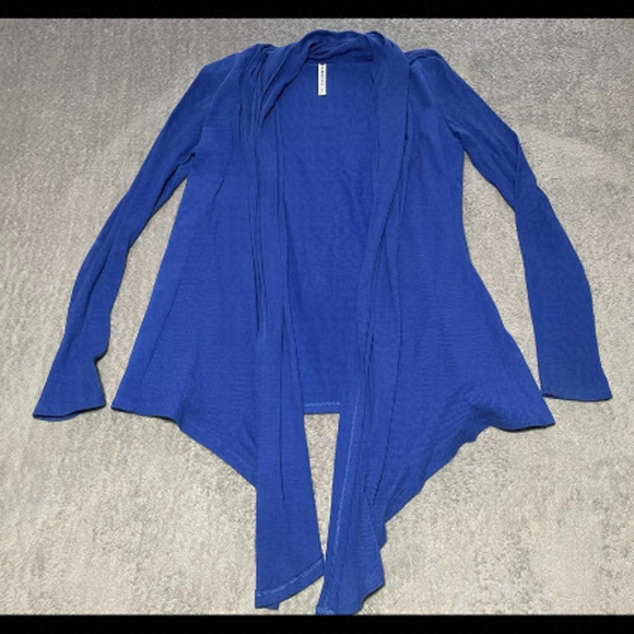 FABLETICS Astoria shrug in cobalt blue size small fits medium VGUC - Picture 1 of 7